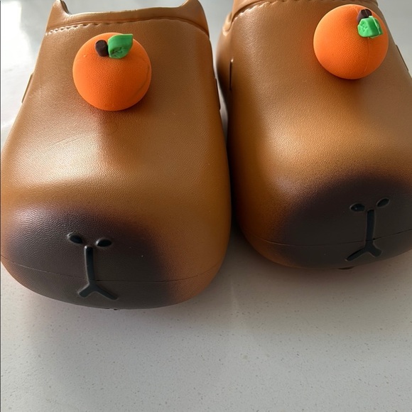 Chikobu  Cute Brown Clogs with Orange Accents - Picture 7 of 8